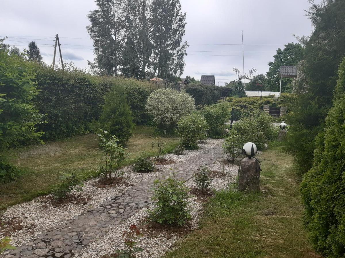Hotel Viesu Nams "Laimes Pakavs" Straupe Zewnętrze zdjęcie